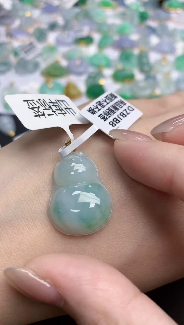 【闪购商品】翡翠颈饰18K金镶嵌天然缅甸翡翠A货