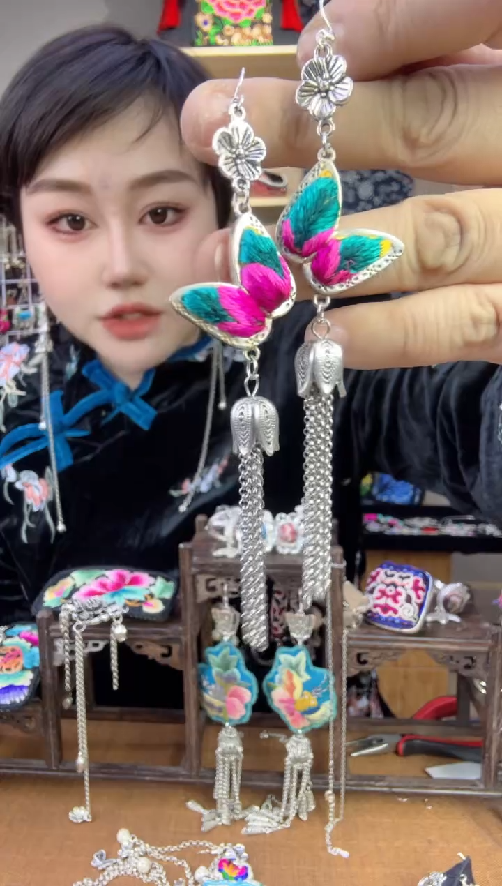 【闪购商品】刺绣纯手工苗绣非遗耳环