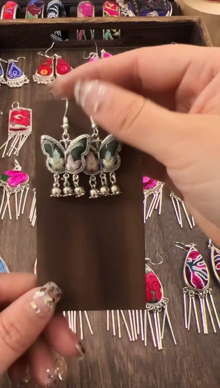 【闪购商品】织绣民族风老绣饰品478