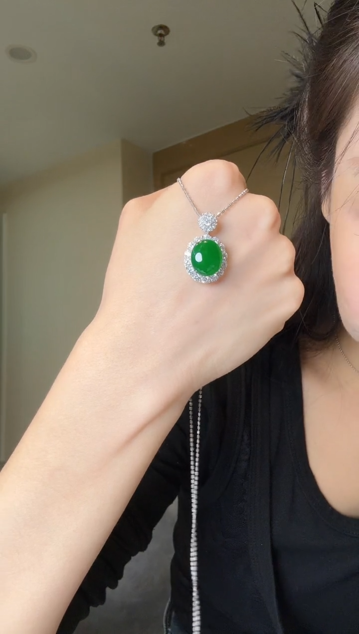 【闪购商品】翡翠吊坠(不含链)银S925镶嵌天然翡翠吊坠