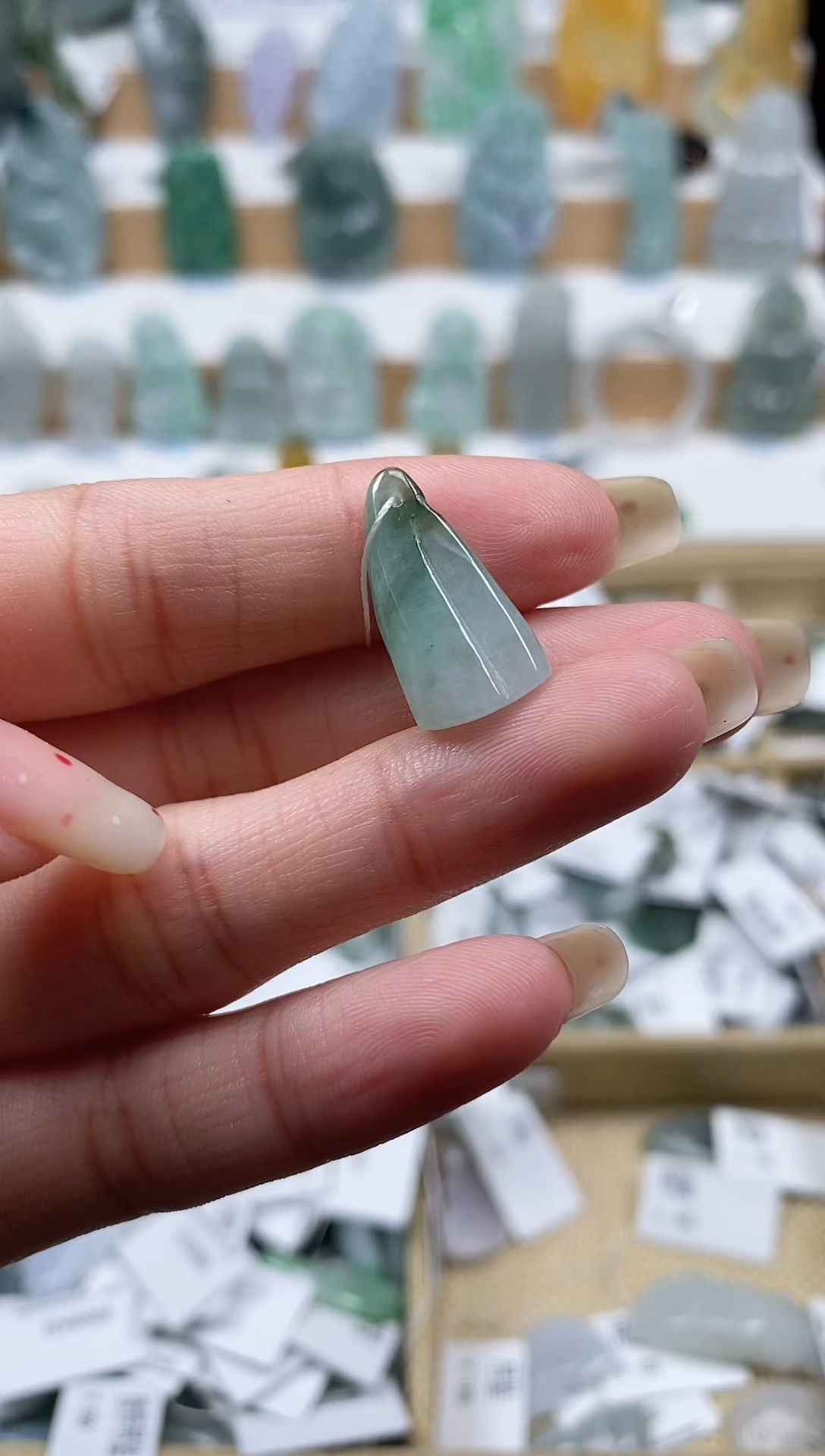 翡翠未镶嵌颈饰吊坠63