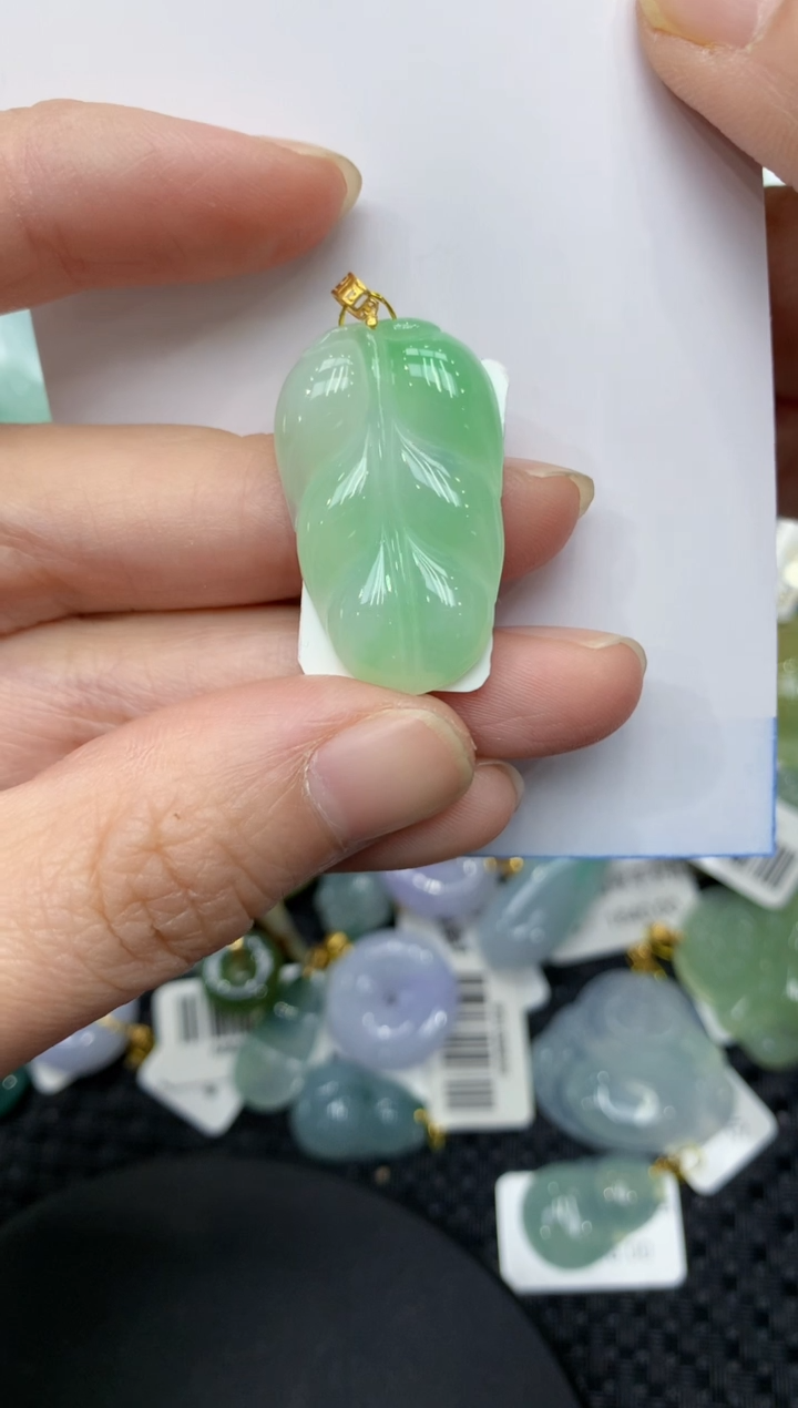 【闪购商品】翡翠颈饰18K金镶嵌11111111
