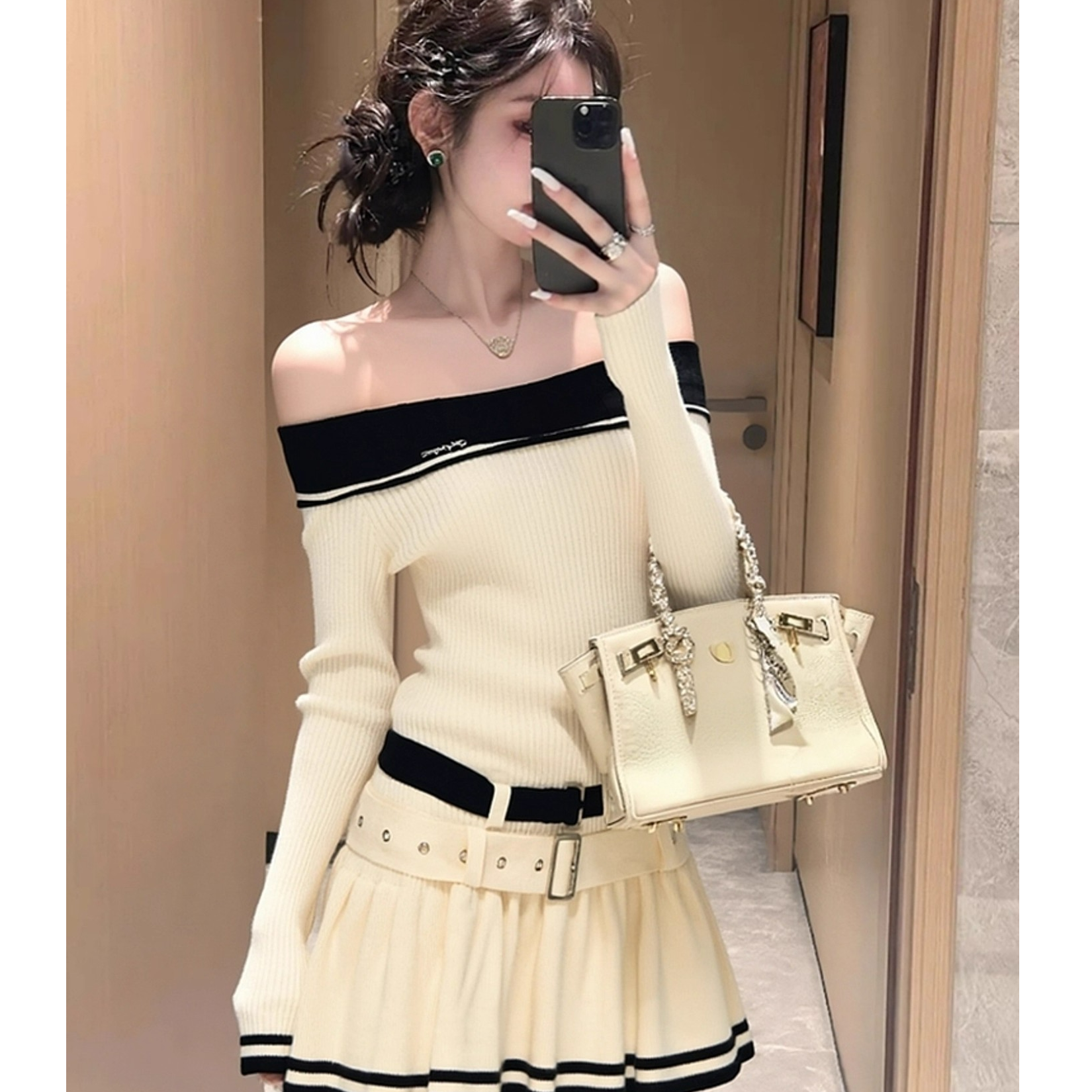 2025秋冬小个子穿搭高端精致高级感重要场合绝美一字肩针织连衣裙