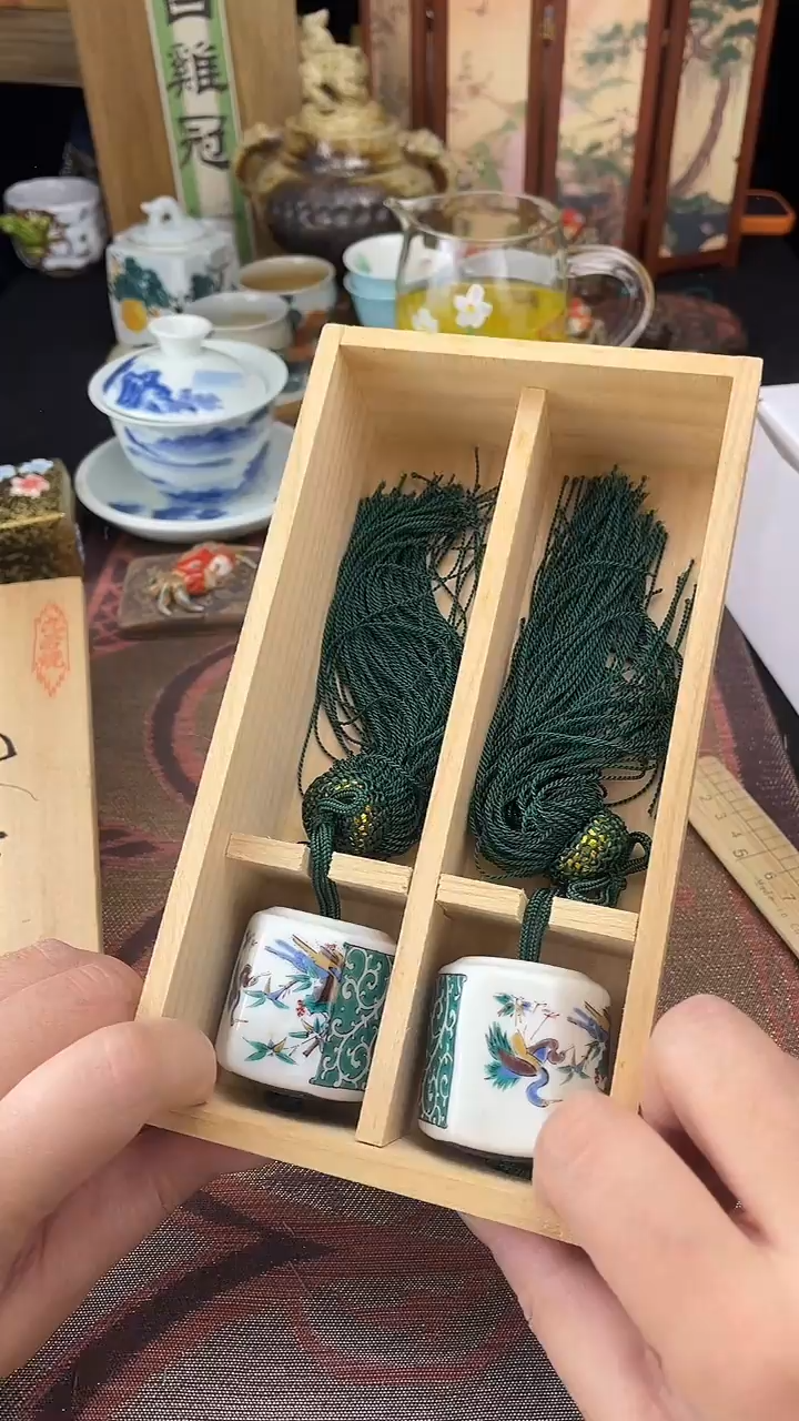 瓷片屋***猫散瓷默认微瑕，看清尺寸品相再拍