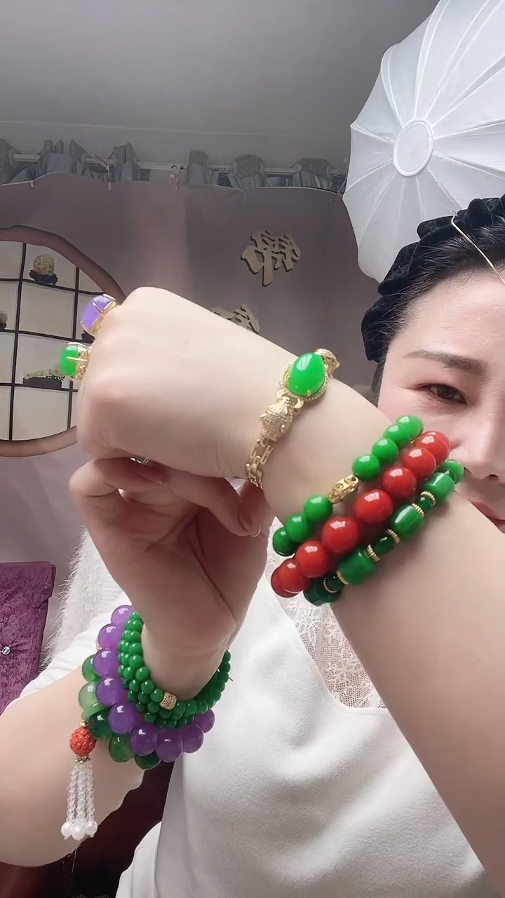 【闪购商品】翡翠手链14K金镶嵌新款豹子手链