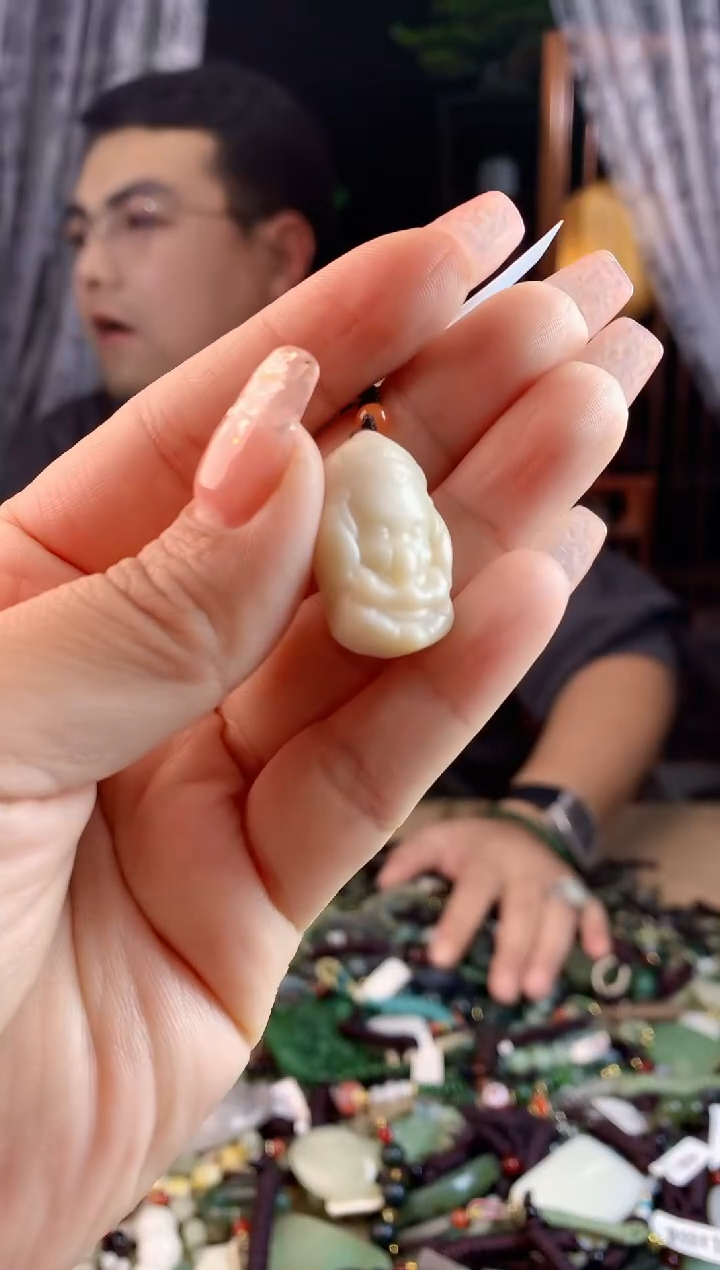 【闪购商品】和田玉挂件未镶嵌多样性发一