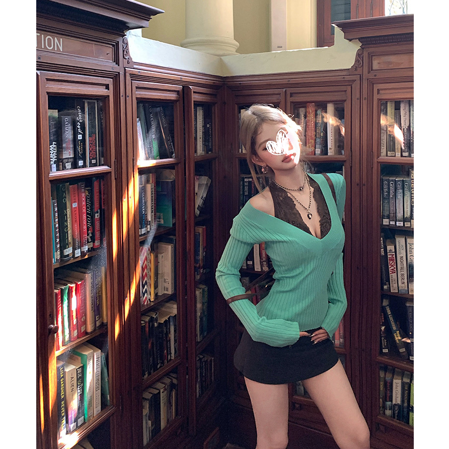 轻氧少女 【真2件套】V领针织上衣女蕾丝挂脖吊带背心带胸垫氛围感