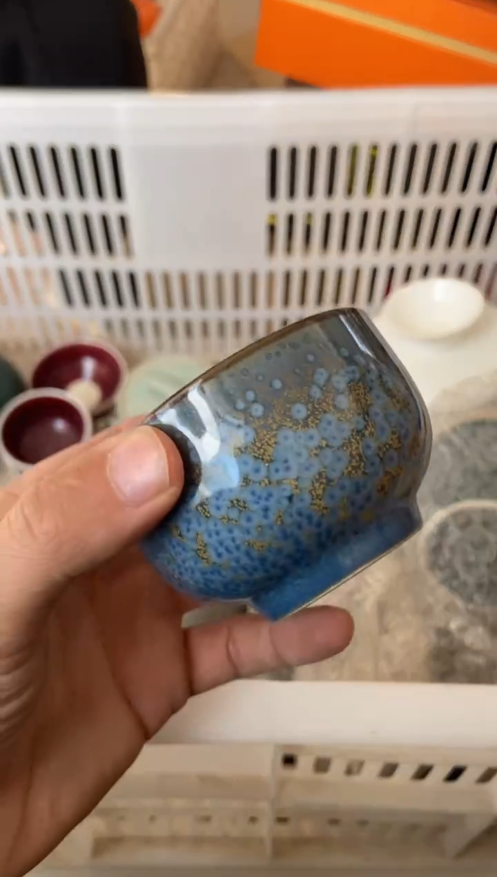 杯无运费险有瑕疵的摄影的产品有使用过的痕迹有点脏介意勿拍