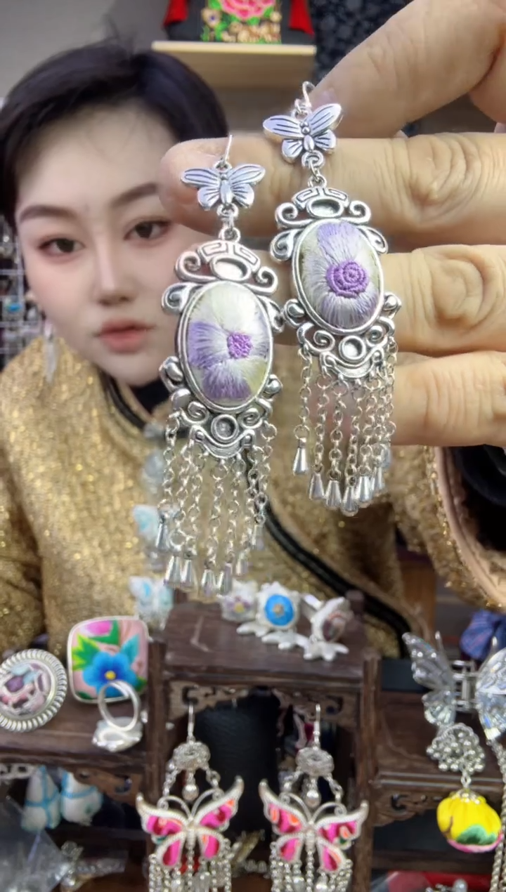 【闪购商品】刺绣纯手工苗绣非遗耳环
