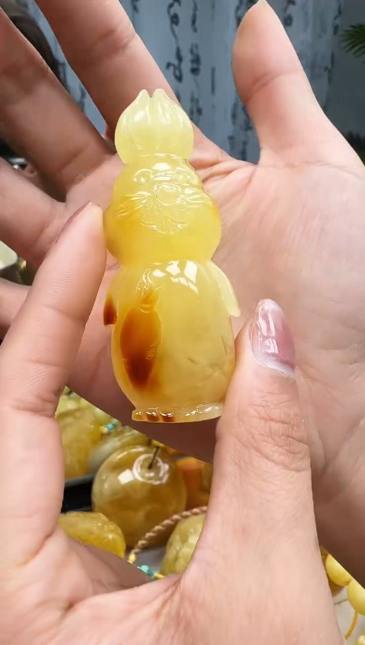 【闪购商品】琥珀裸石未镶嵌挂坠