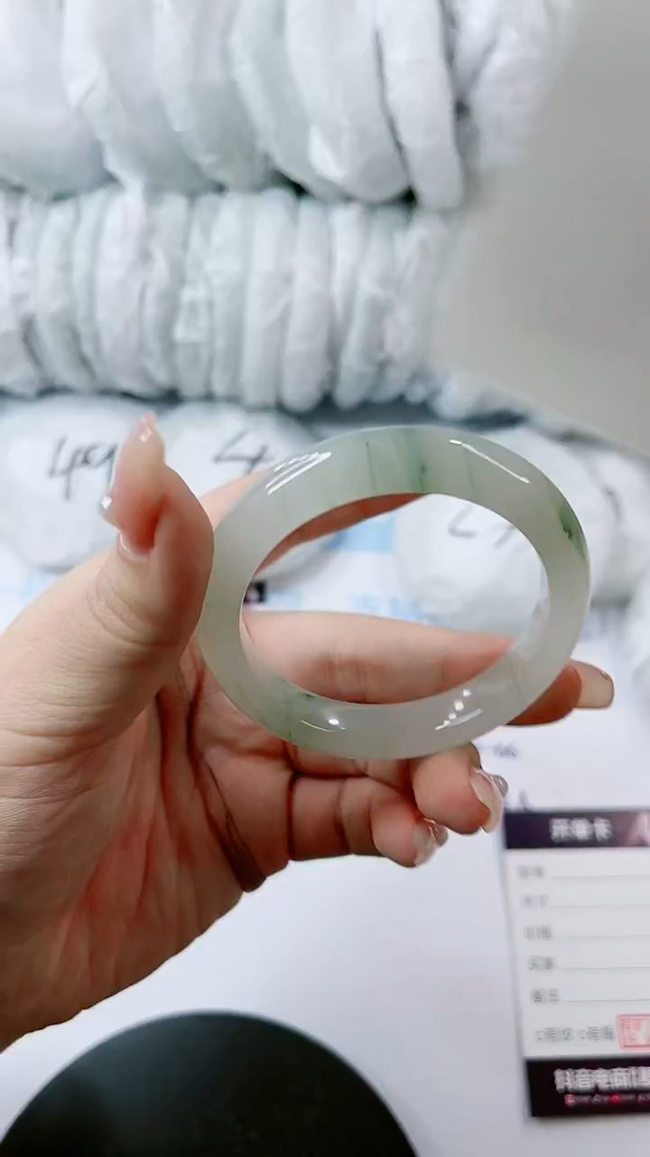 【闪购商品】石英质玉手镯未镶嵌0464763845-多样性发货