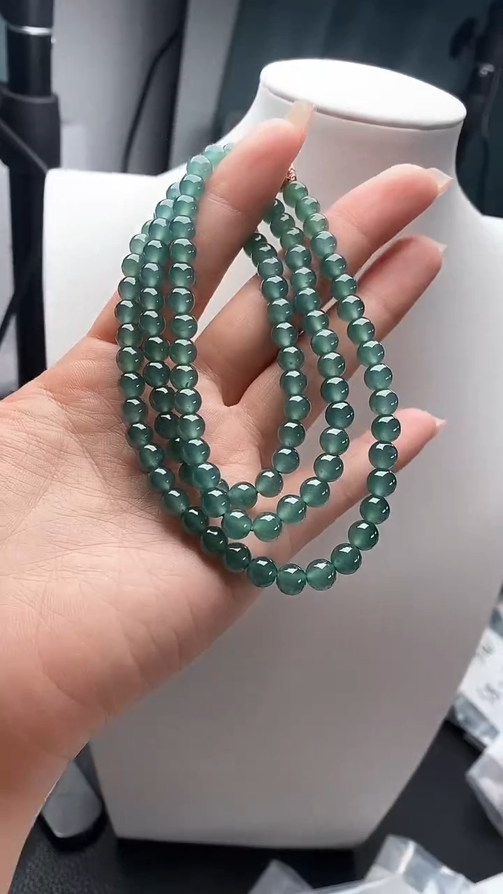 【闪购商品】翡翠手串未镶嵌54......
