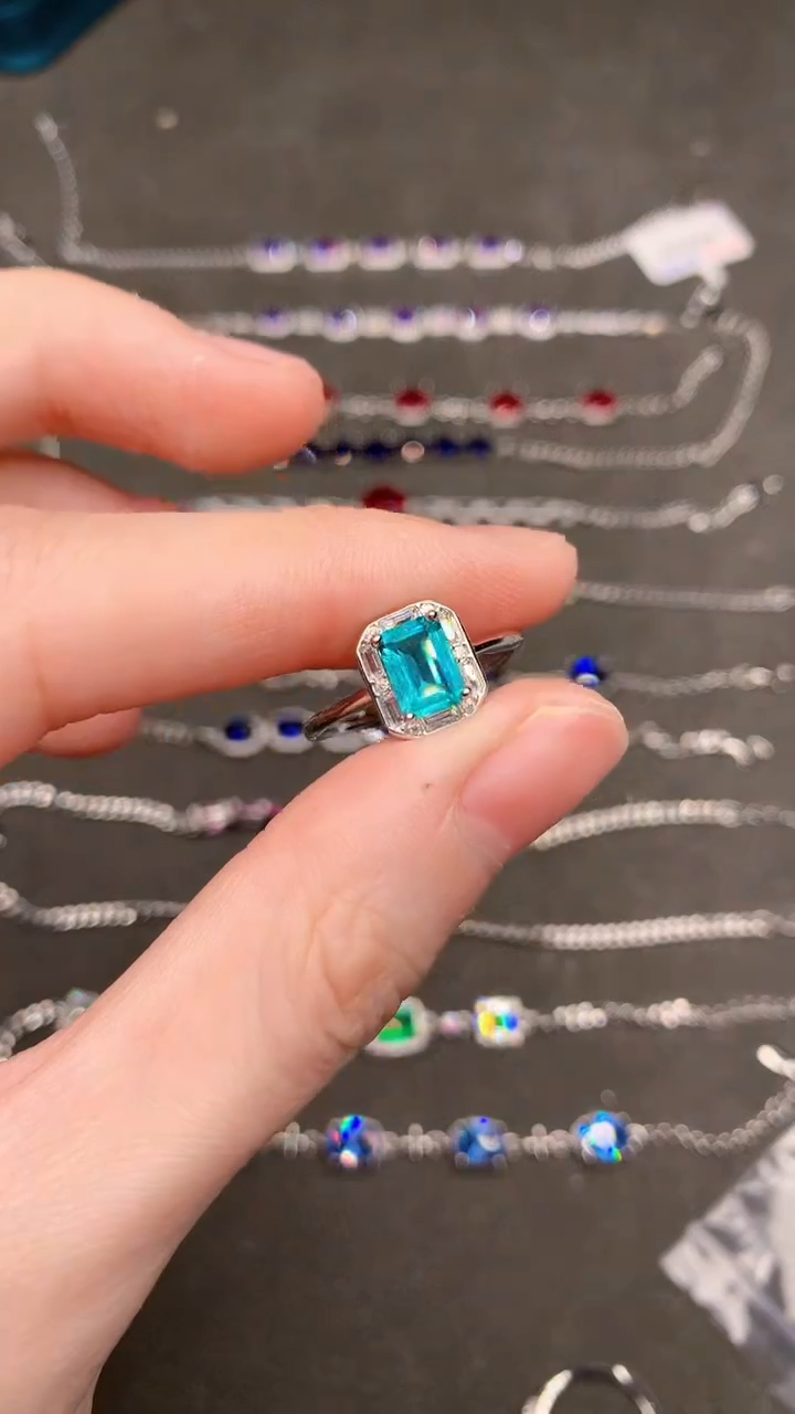 【闪购商品】祖母绿戒指银S925镶嵌.......