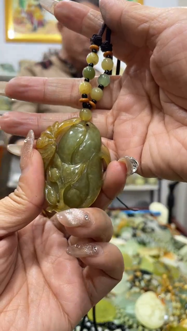 【闪购商品】岫玉吊坠未镶嵌            