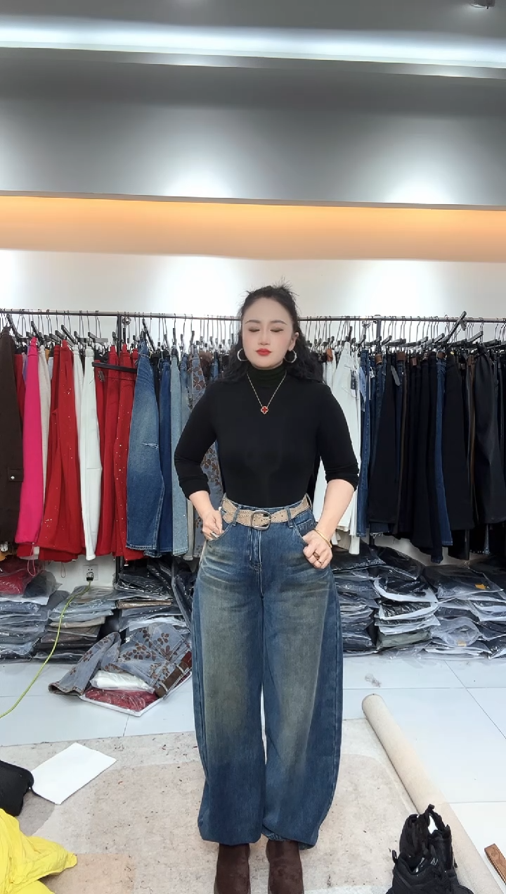 牛仔裤阔腿加绒蓝色