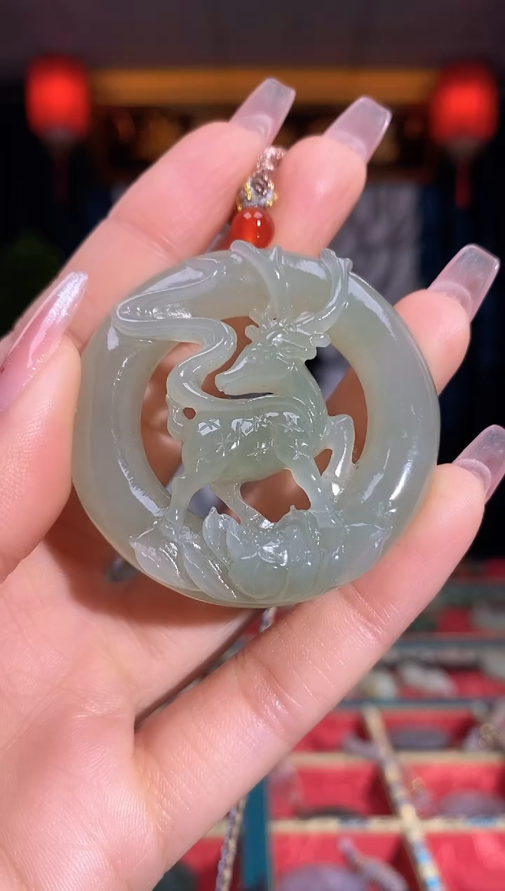 【闪购商品】和田玉颈饰未镶嵌梅花鹿