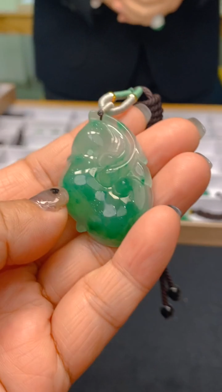 【闪购商品】石英质玉颈饰未镶嵌冰美人非洲翠063