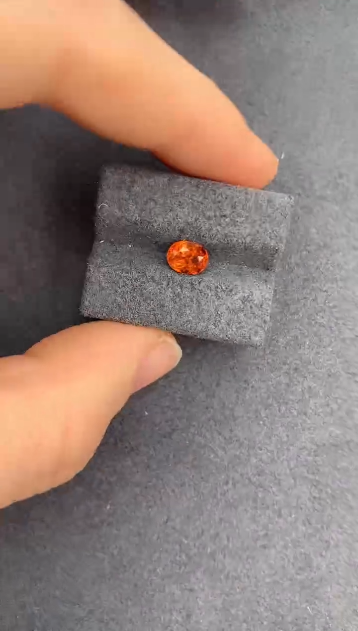 【闪购商品】石榴石（芬达石）裸石未镶嵌1ct芬达