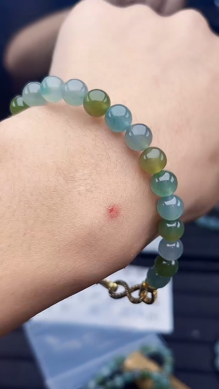 未镶嵌定制翡翠杨**?毛货需精细抛光拍一发一（多样性发货）