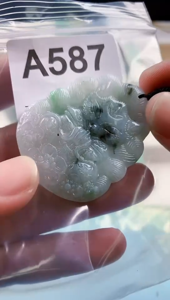 【闪购商品】翡翠颈饰未镶嵌天然翡翠吊坠挂件