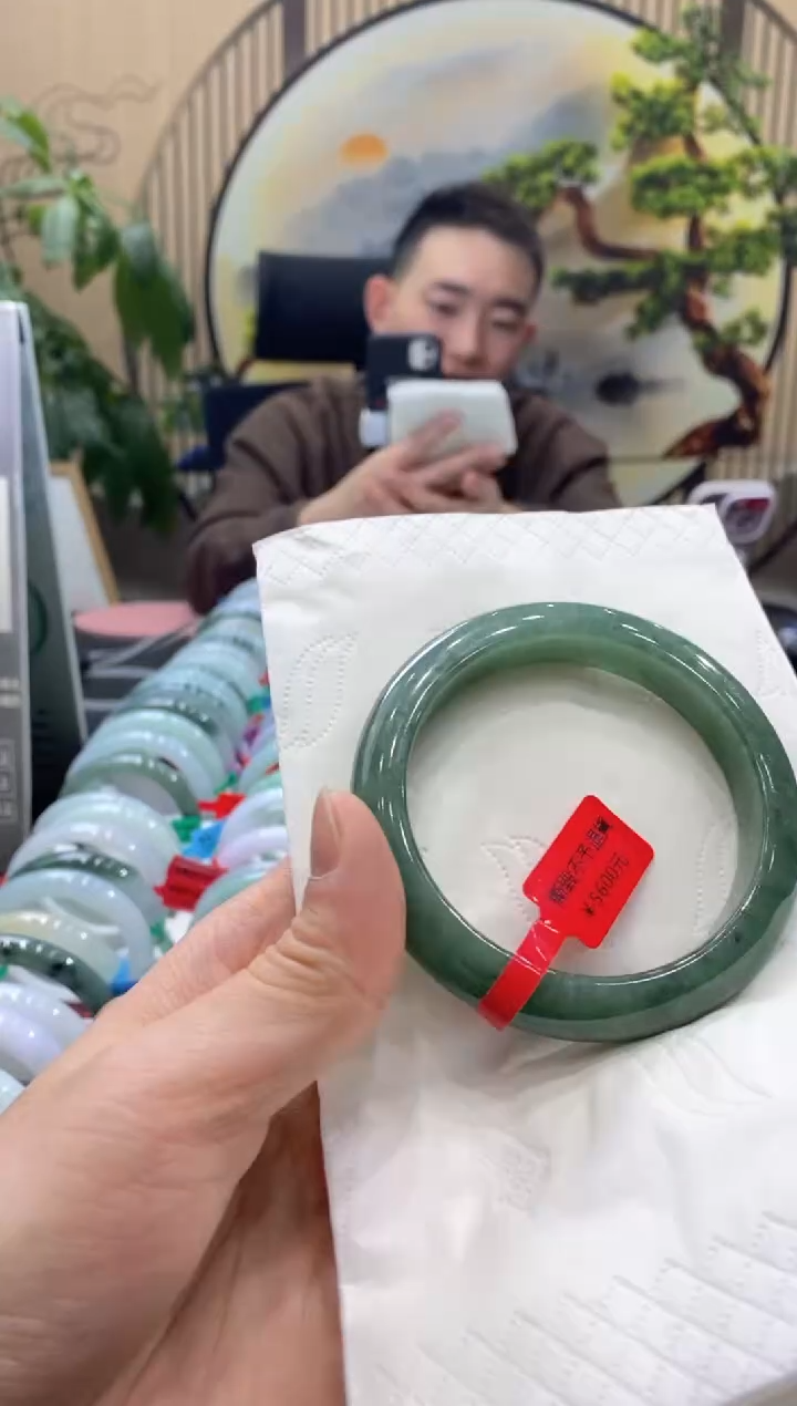 【闪购商品】翡翠手镯未镶嵌00000014870