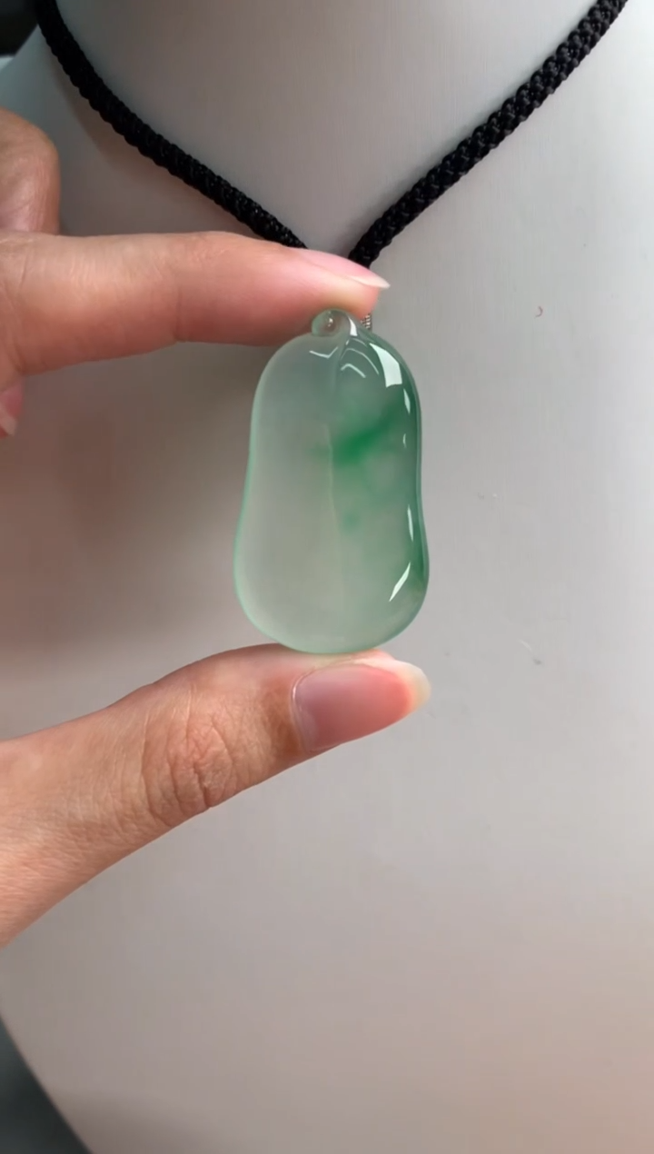【闪购商品】翡翠颈饰未镶嵌40.6-23.7-6.2