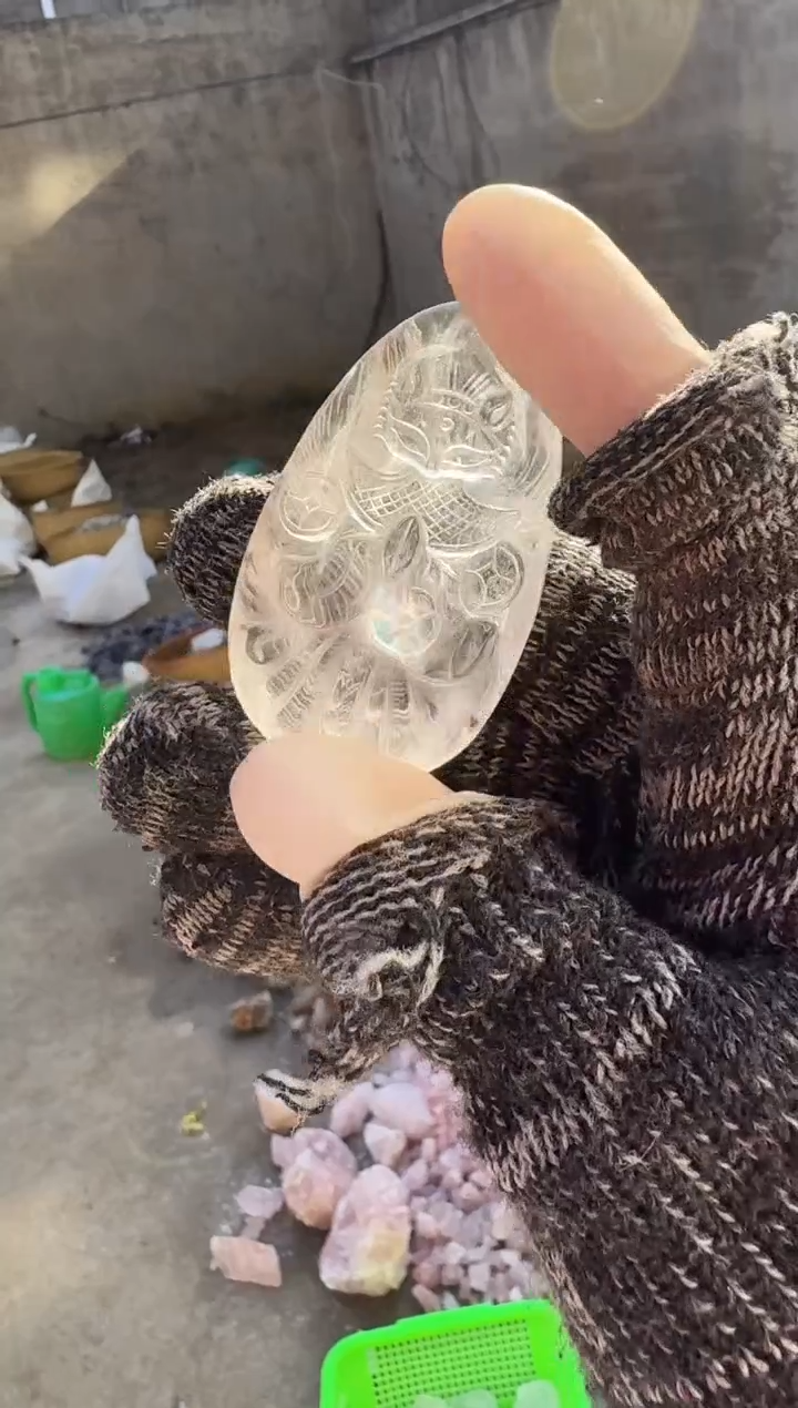 【闪购商品】水晶摆件未镶嵌白阿塞水晶九尾狐仙吊坠206