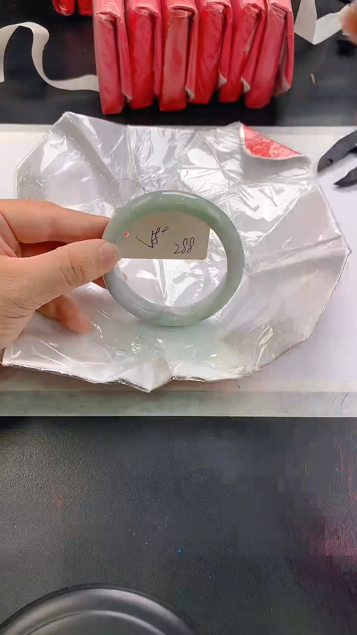 未镶嵌手镯翡翠288