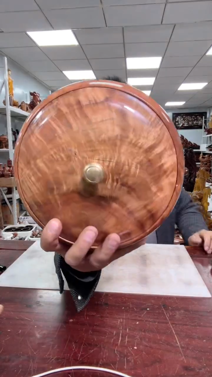 【闪购商品】花梨木类木雕工艺品8888888