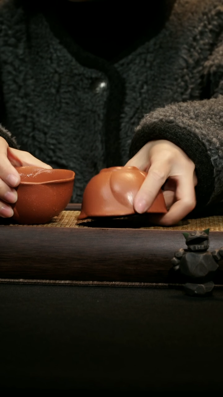 【闪购商品】紫砂茶壶降坡泥花瓣杯一对