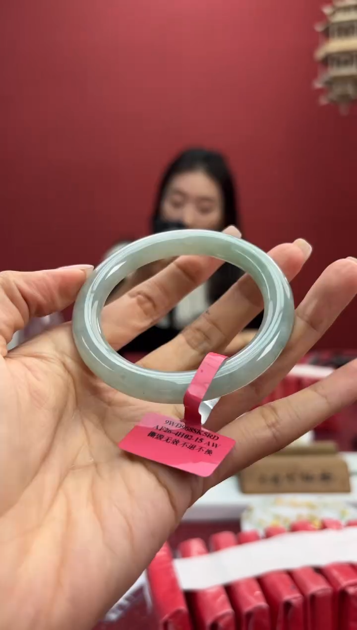 【闪购商品】翡翠手镯（圆镯）未镶嵌1手镯