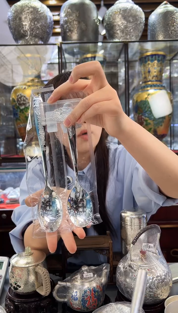 999 手工勺子 约 110克