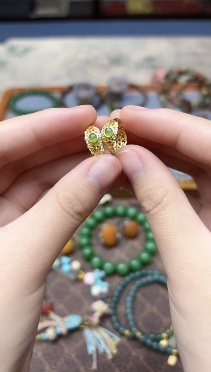 银S925镶嵌和田玉耳饰s925银和田玉耳扣QC