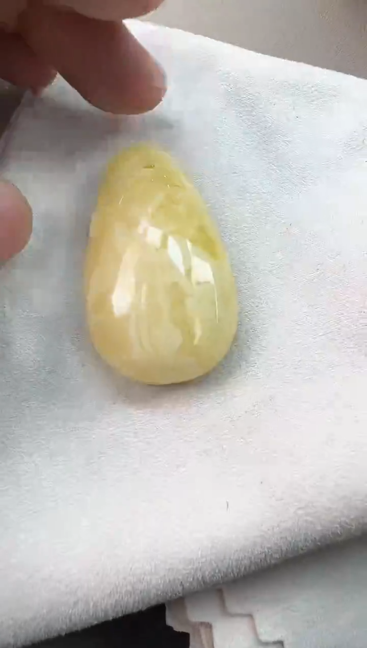 蜜蜡吊坠(不含链)未镶嵌诗****?蜜蜡水滴（绑绳）