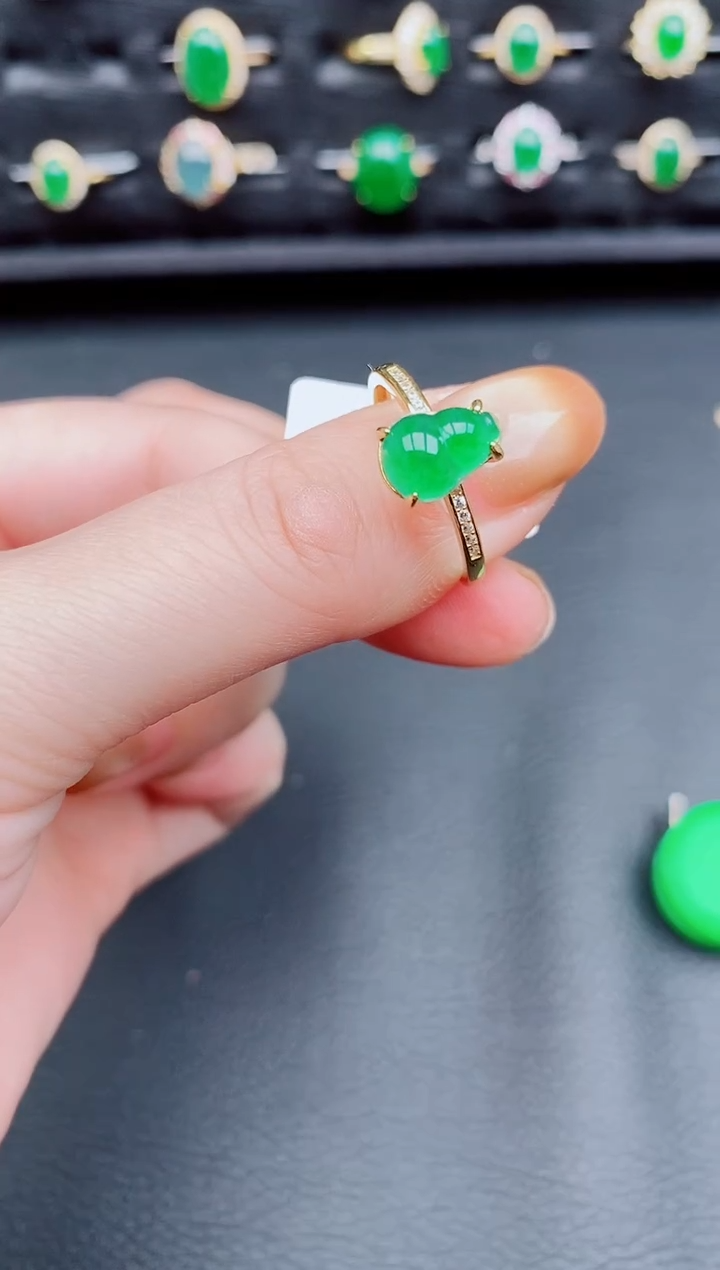【闪购商品】翡翠戒指银S925镶嵌天然a货翡翠99