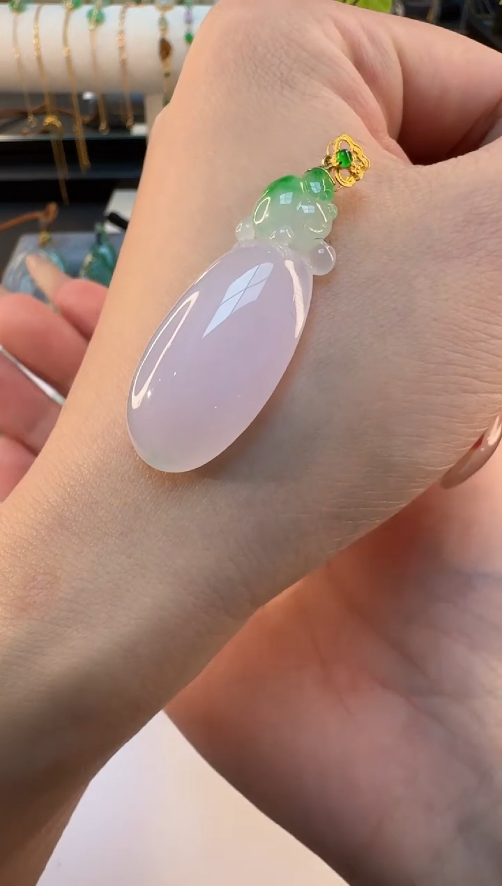 【闪购商品】翡翠颈饰18K金镶嵌缅甸翡翠A货吊坠