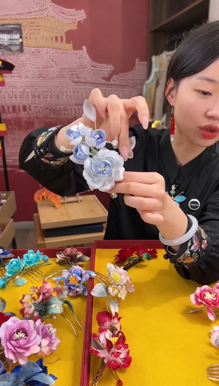 【闪购商品】刺绣非遗绒花（发饰）