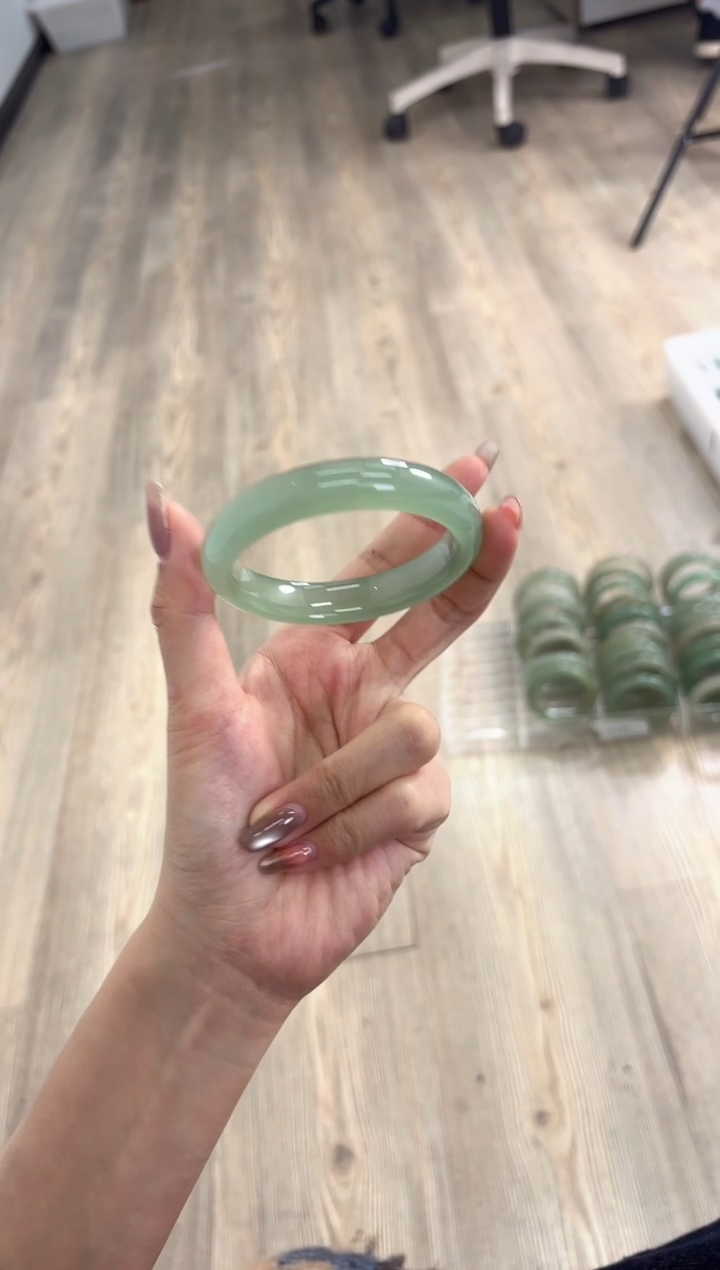 未镶嵌手镯石英质玉29-56HU