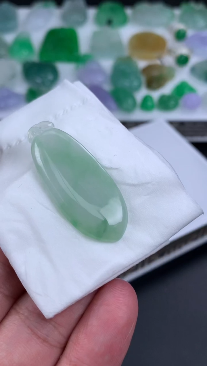 【闪购商品】定制翡翠未镶嵌翡翠