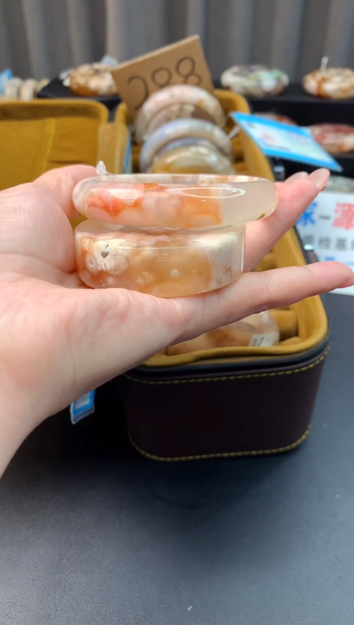 石英质玉手镯未镶嵌赠送镯心（圈口59