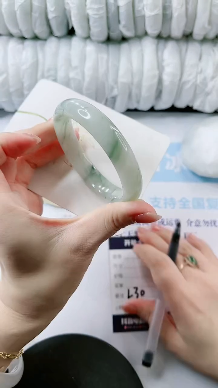 【闪购商品】石英质玉手镯未镶嵌多样性发货L30