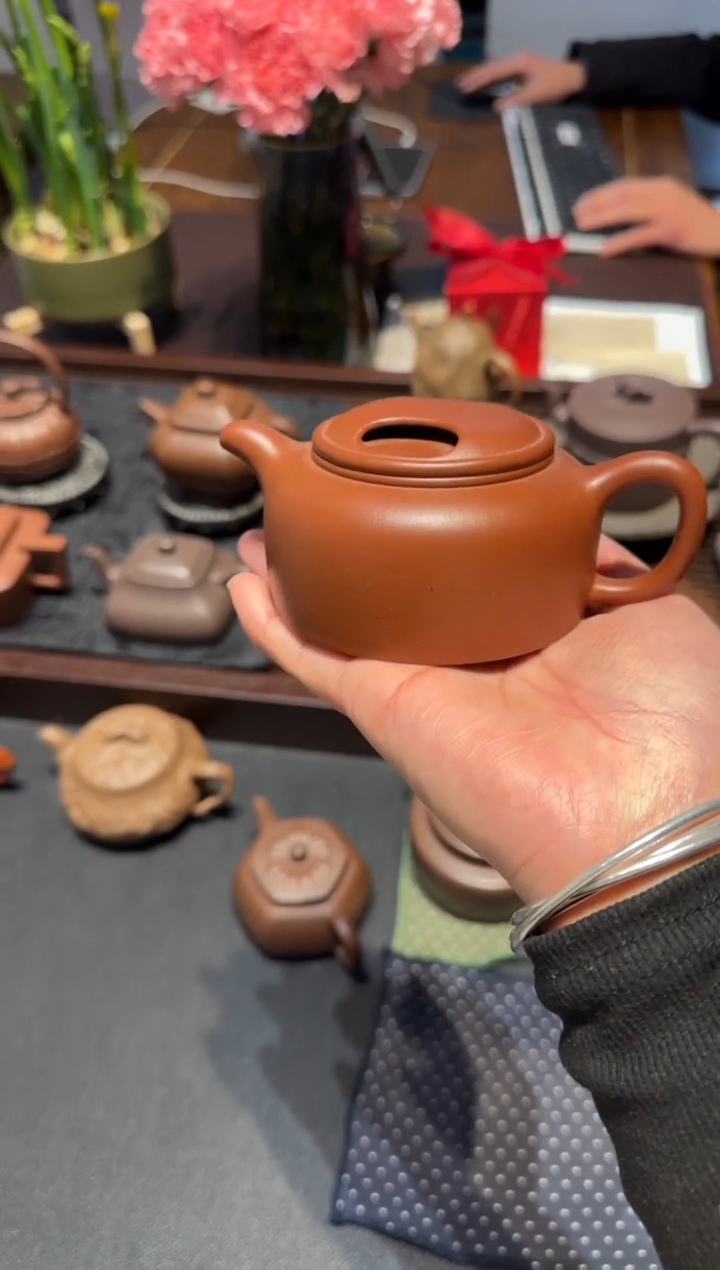 【闪购商品】紫砂茶壶牛盖莲子