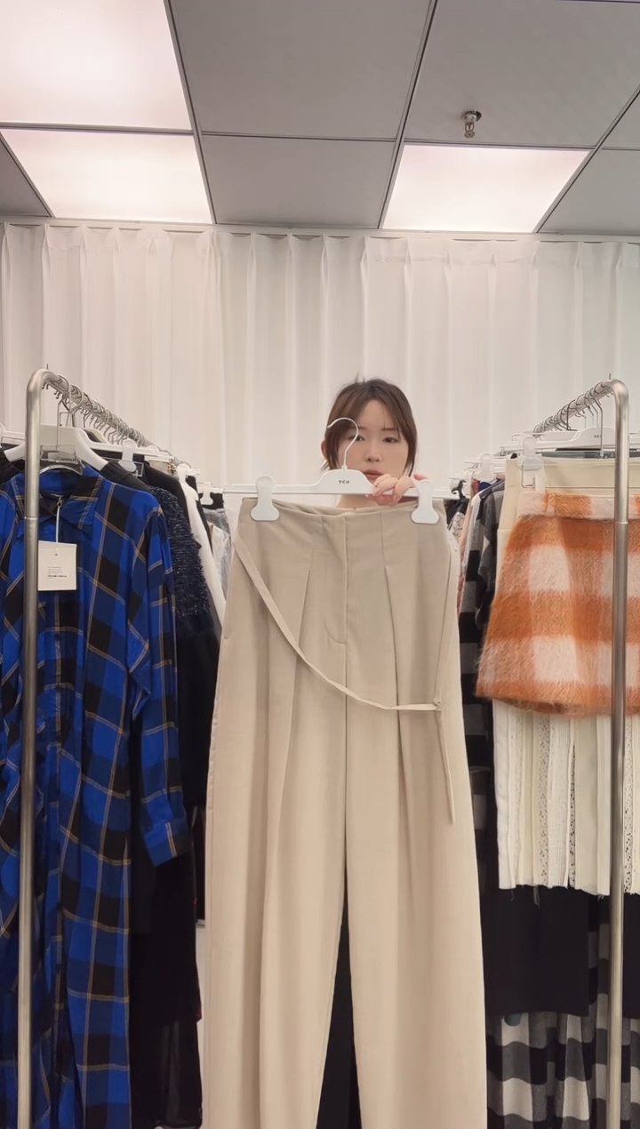 编号 022  YCH   休闲裤64腰围     已开价