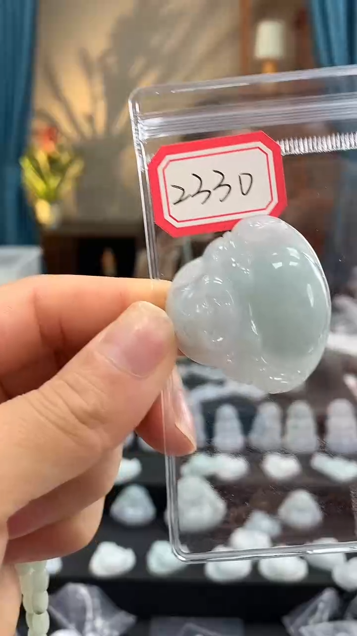 翡翠未镶嵌颈饰佛公2330