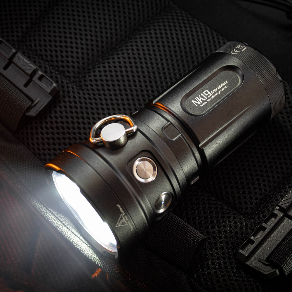 NIWALKER耐沃克NK19强光23000流明充电小钢炮手