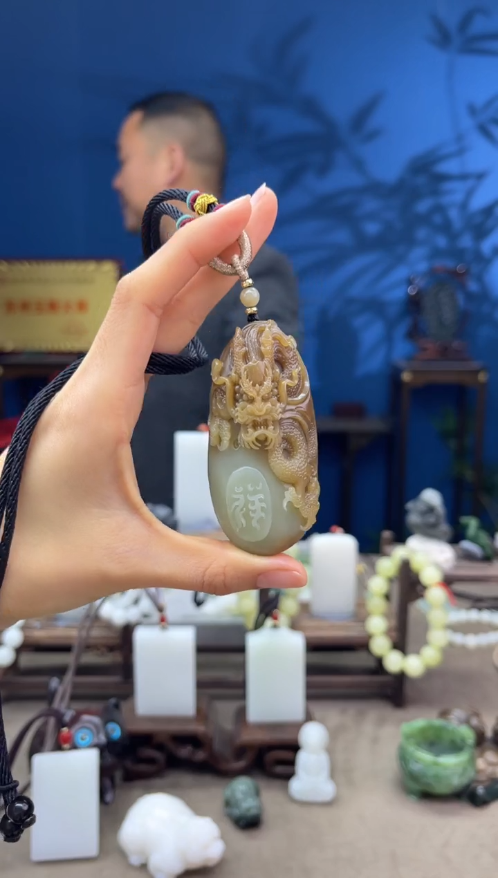 【闪购商品】和田玉颈饰未镶嵌1