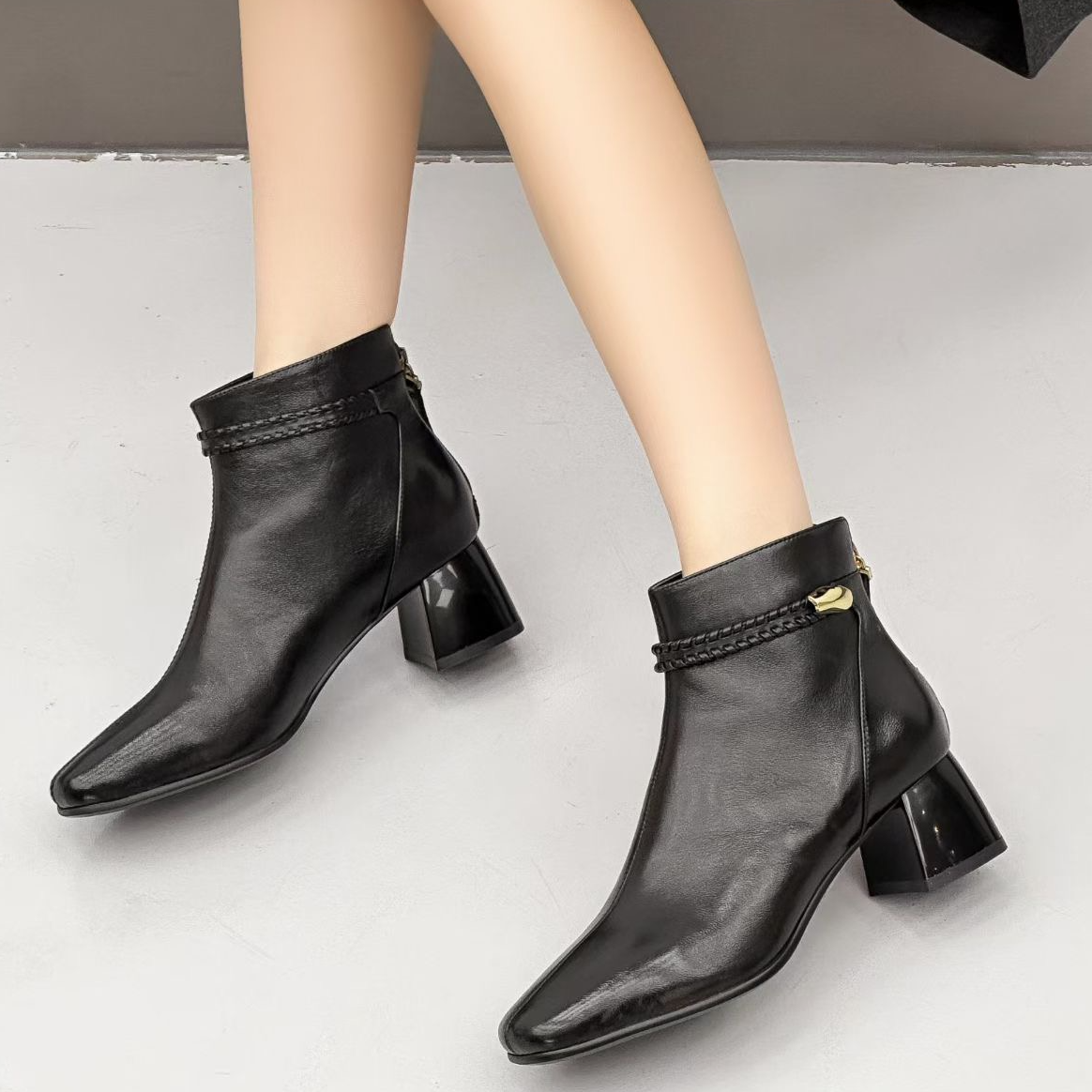 粗跟羊皮短靴6612506黑色