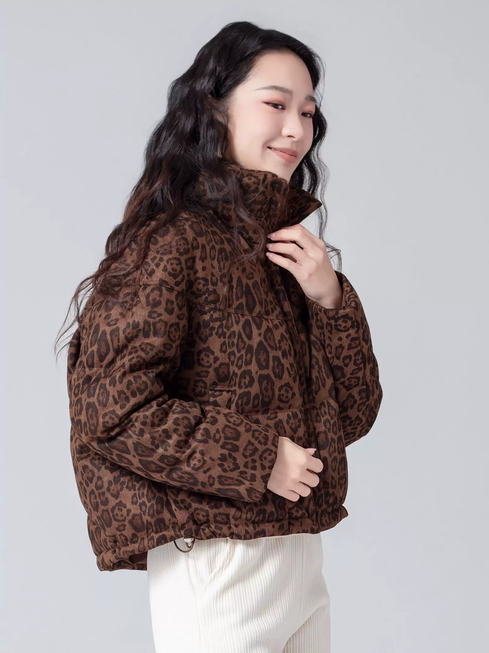 时尚印花短款羽绒服女2024冬韩版宽松显瘦保暖外套