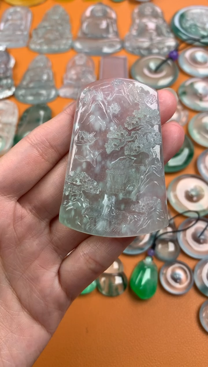 【闪购商品】翡翠颈饰未镶嵌59.8-40-5.8