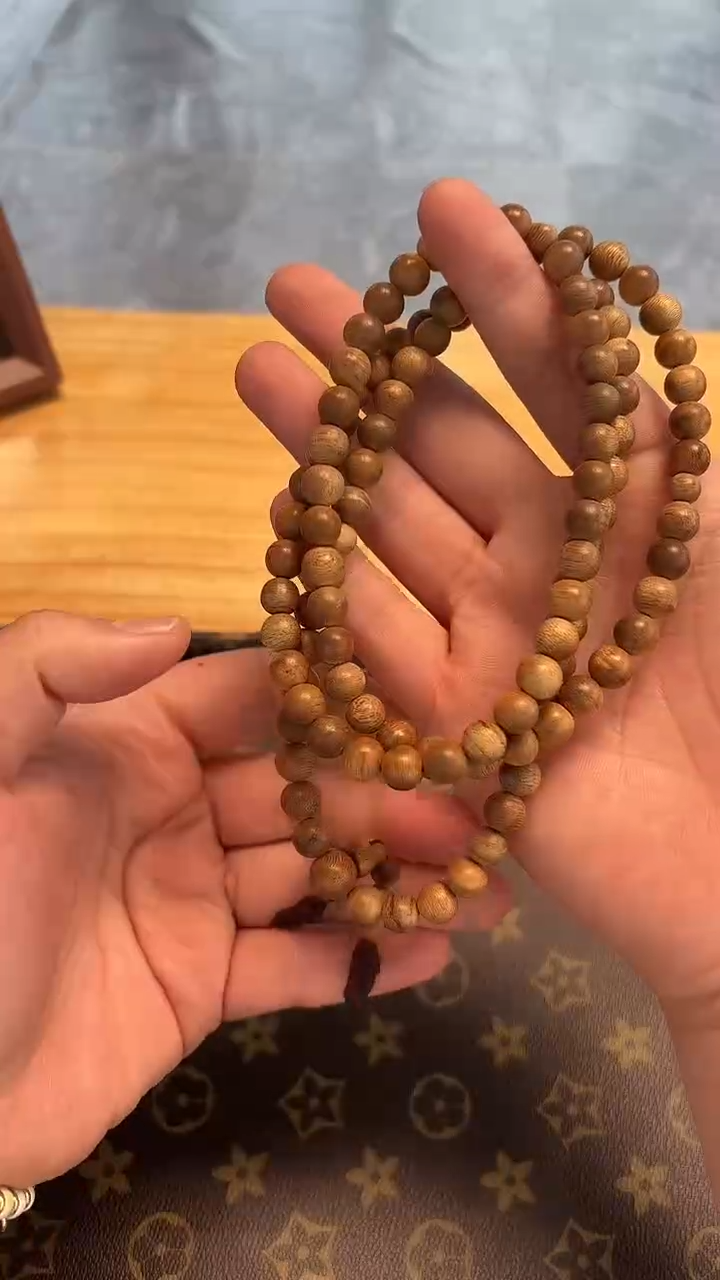 【闪购商品】沉香吊坠加里曼丹红土0.8多圈22g+